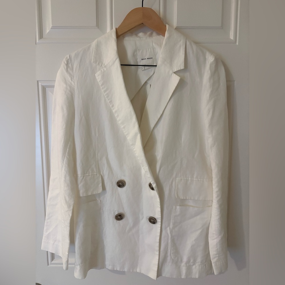 Off-White Double-Breasted Blazer - image 1